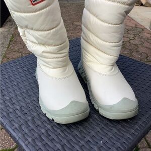 Women's White and Gray Winter Boots